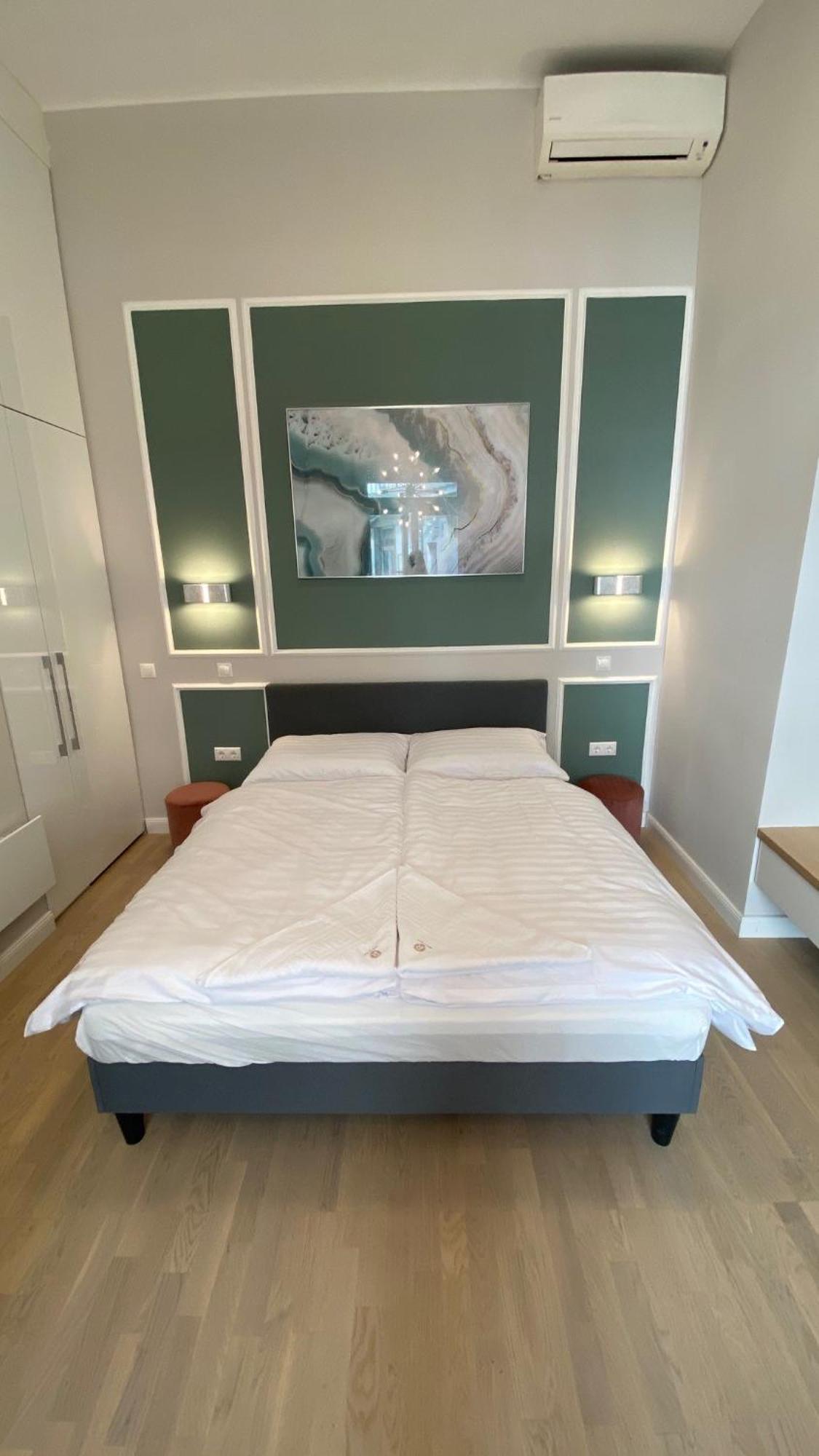 Stylish Apartment Near The River Budapest Exteriör bild